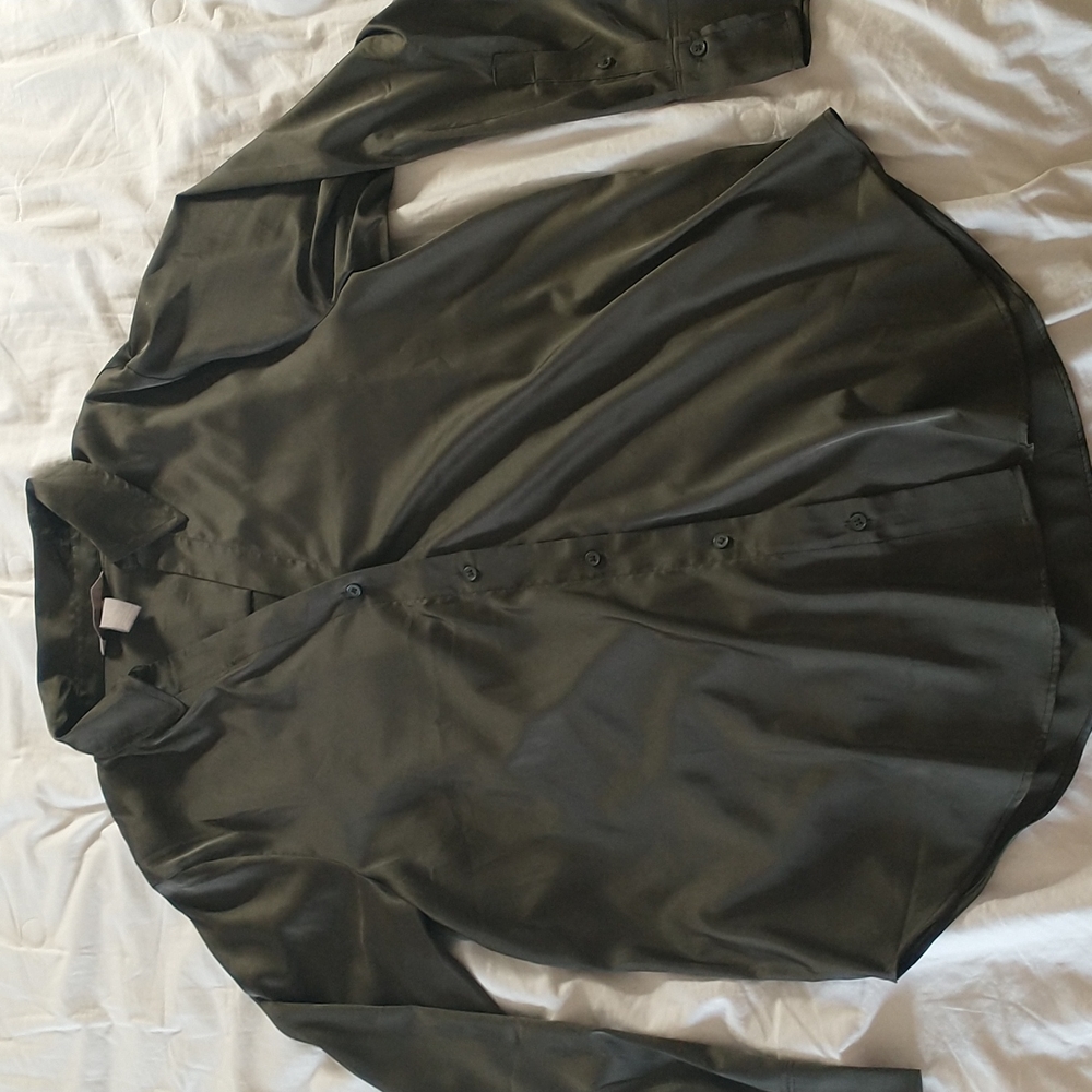 Large green H&M women's button up